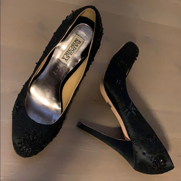 Badgley Mischka “Sanoma” Black Beaded Stiletto Pumps - Women’s Size 7.5 - Picture 2 of 4
